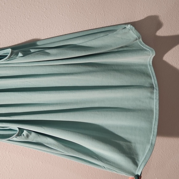 Green Envelope Teal Tank Top Size Small - Picture 3 of 4